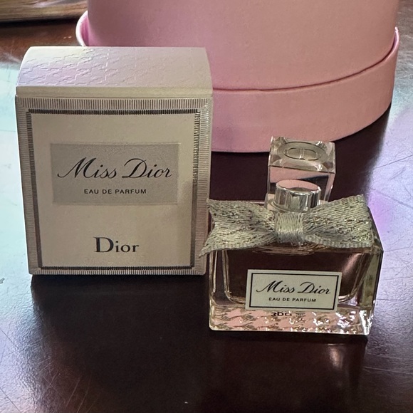 Dior Other - Dior Miss Dior Eau de Parfum - Elegant Pink Fragrance